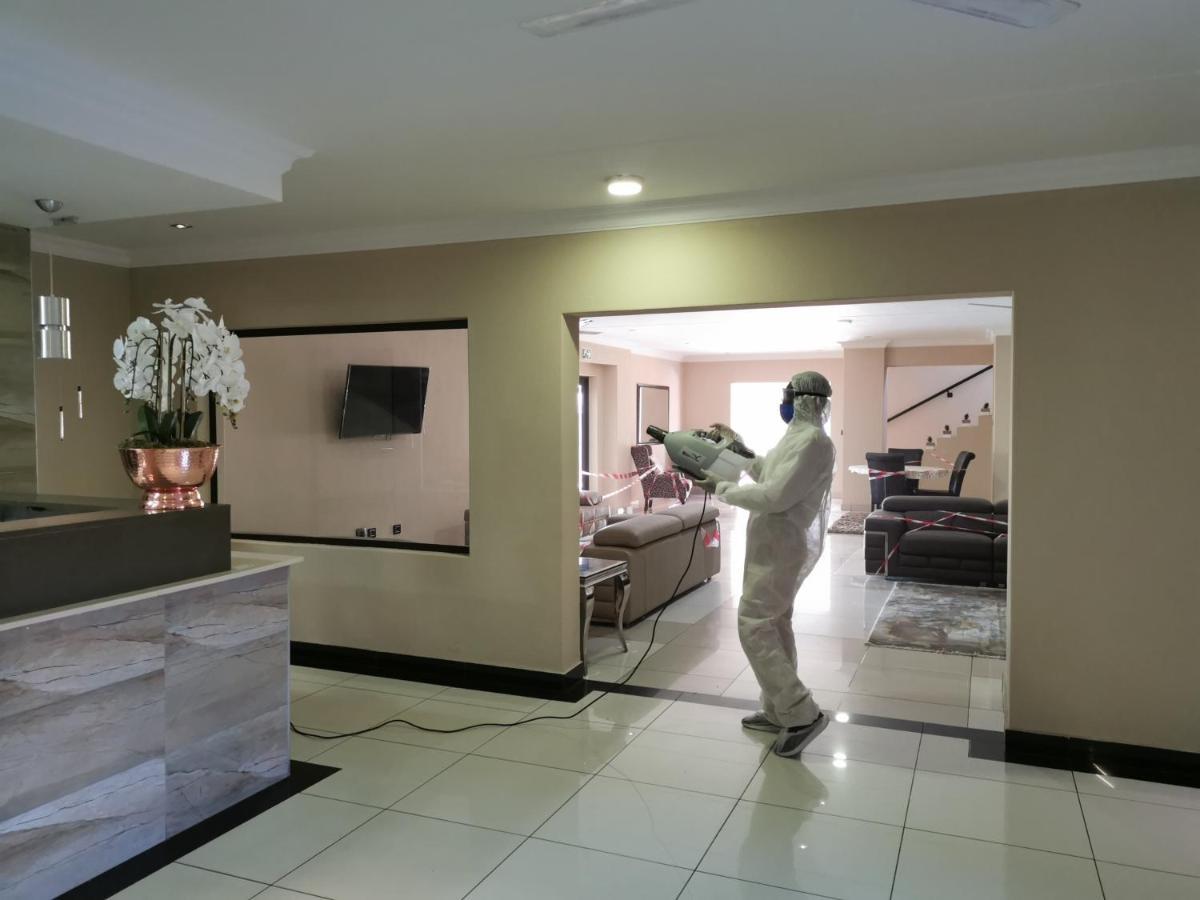 Eagle Nest Luxury Accommodation 루드푸르트 외부 사진