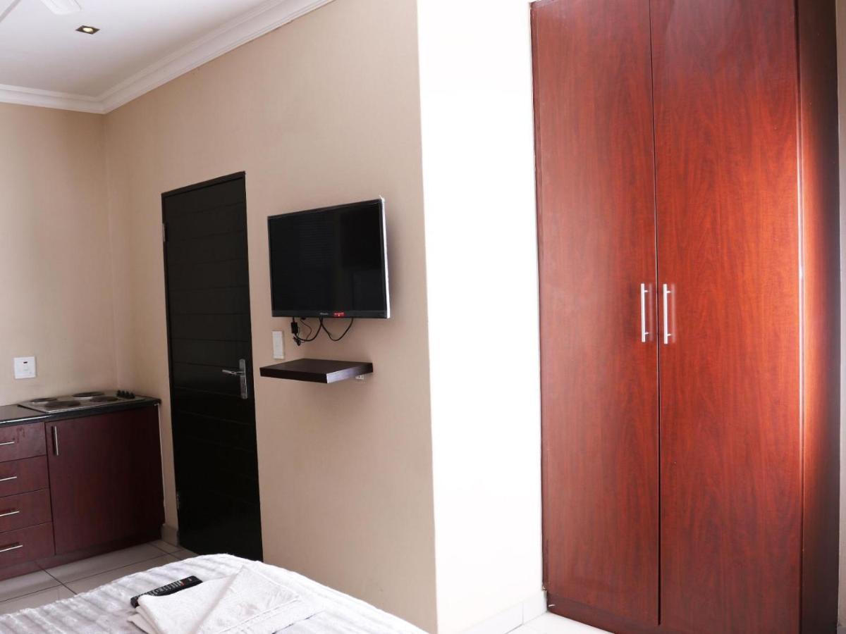 Eagle Nest Luxury Accommodation 루드푸르트 외부 사진
