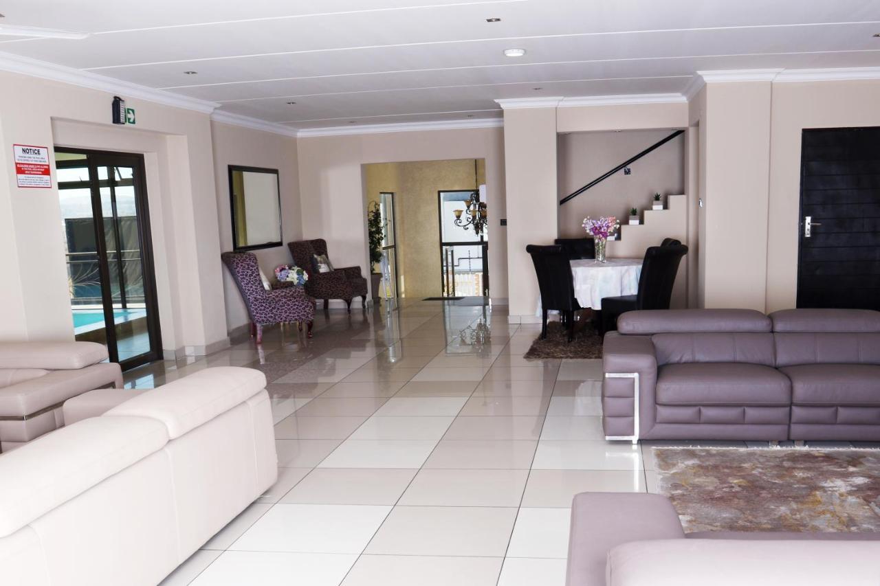 Eagle Nest Luxury Accommodation 루드푸르트 외부 사진