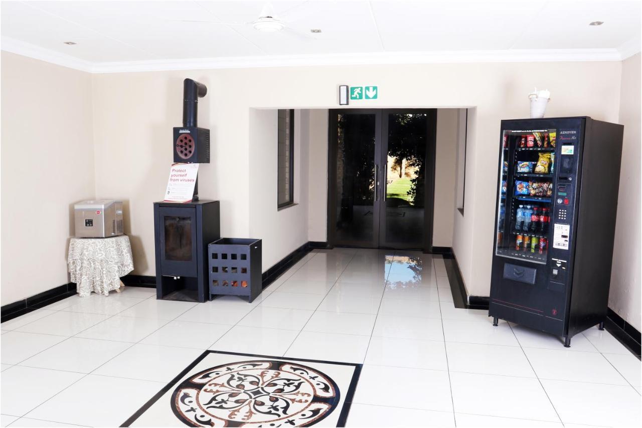 Eagle Nest Luxury Accommodation 루드푸르트 외부 사진