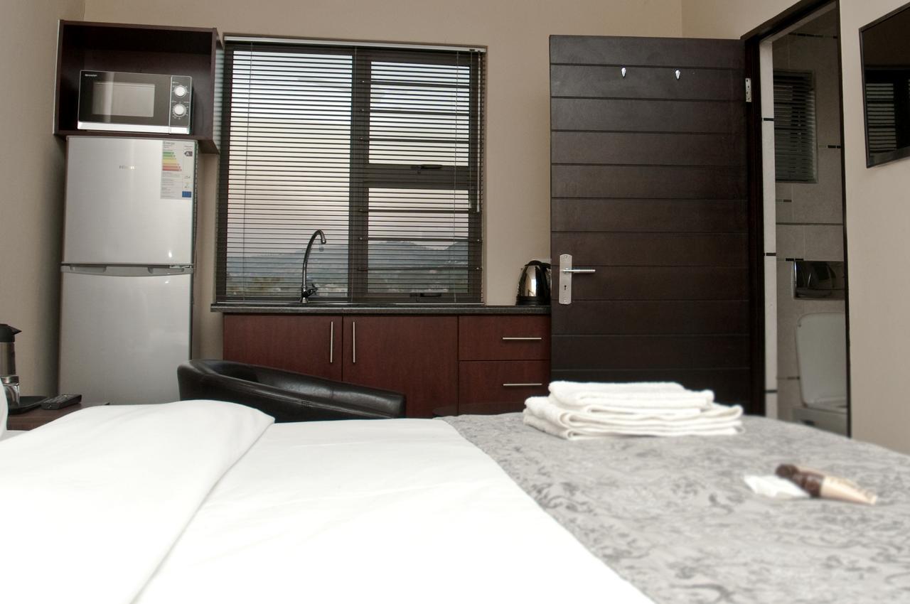 Eagle Nest Luxury Accommodation 루드푸르트 외부 사진