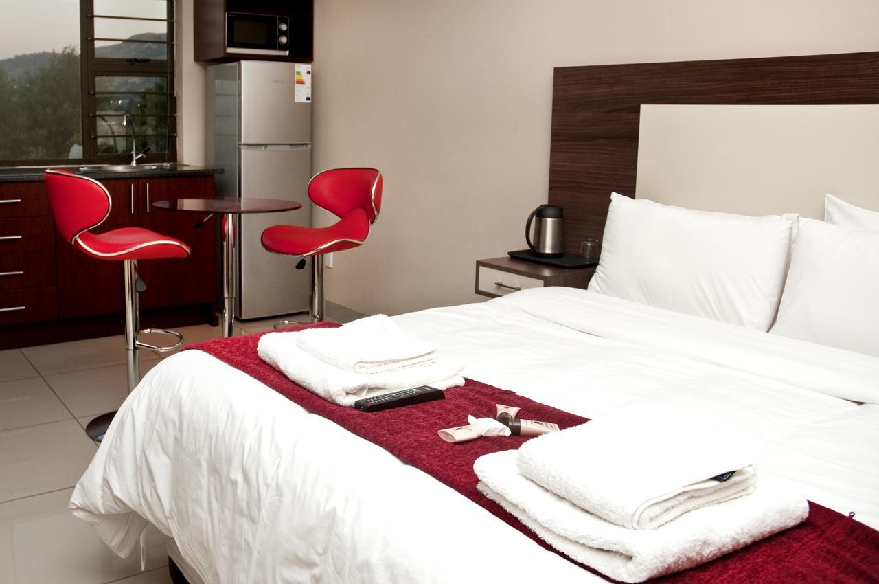Eagle Nest Luxury Accommodation 루드푸르트 외부 사진