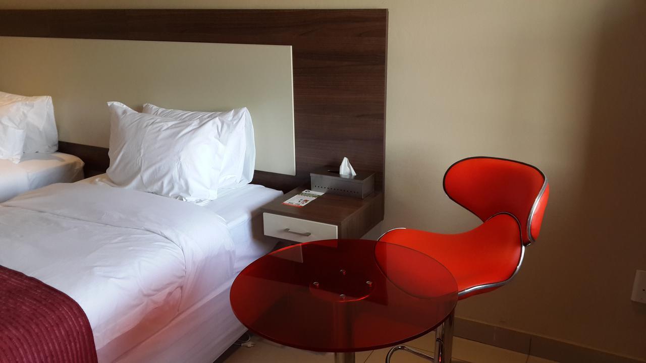 Eagle Nest Luxury Accommodation 루드푸르트 외부 사진