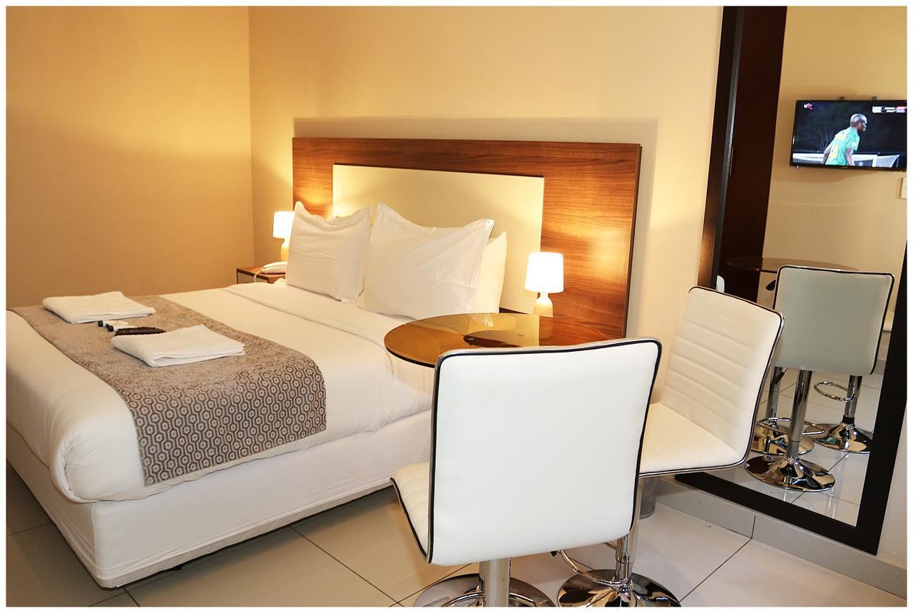 Eagle Nest Luxury Accommodation 루드푸르트 외부 사진