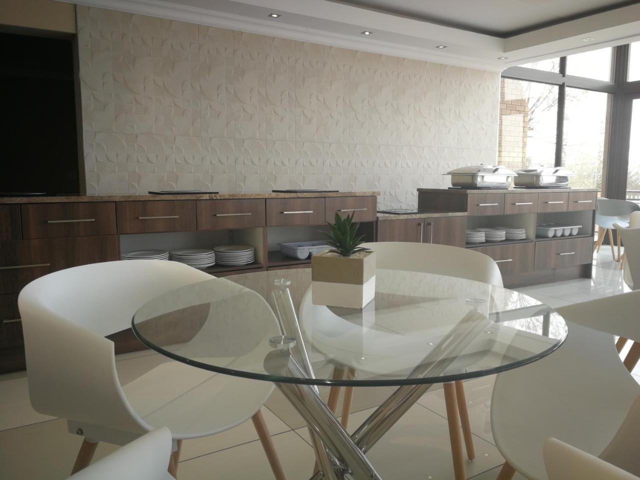 Eagle Nest Luxury Accommodation 루드푸르트 외부 사진